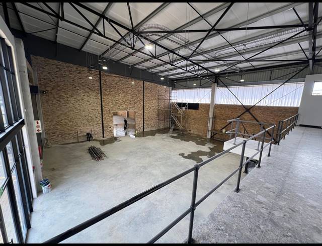 445M² WAREHOUSE TO LET IN STRIJDOMPARK